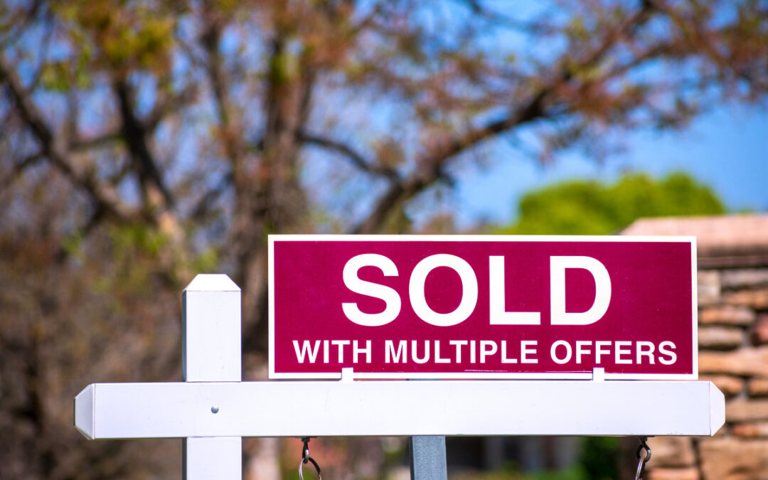 Home Buyers and Bidding Wars – 6 Ways to Make Your Best Offer a Smart Offer